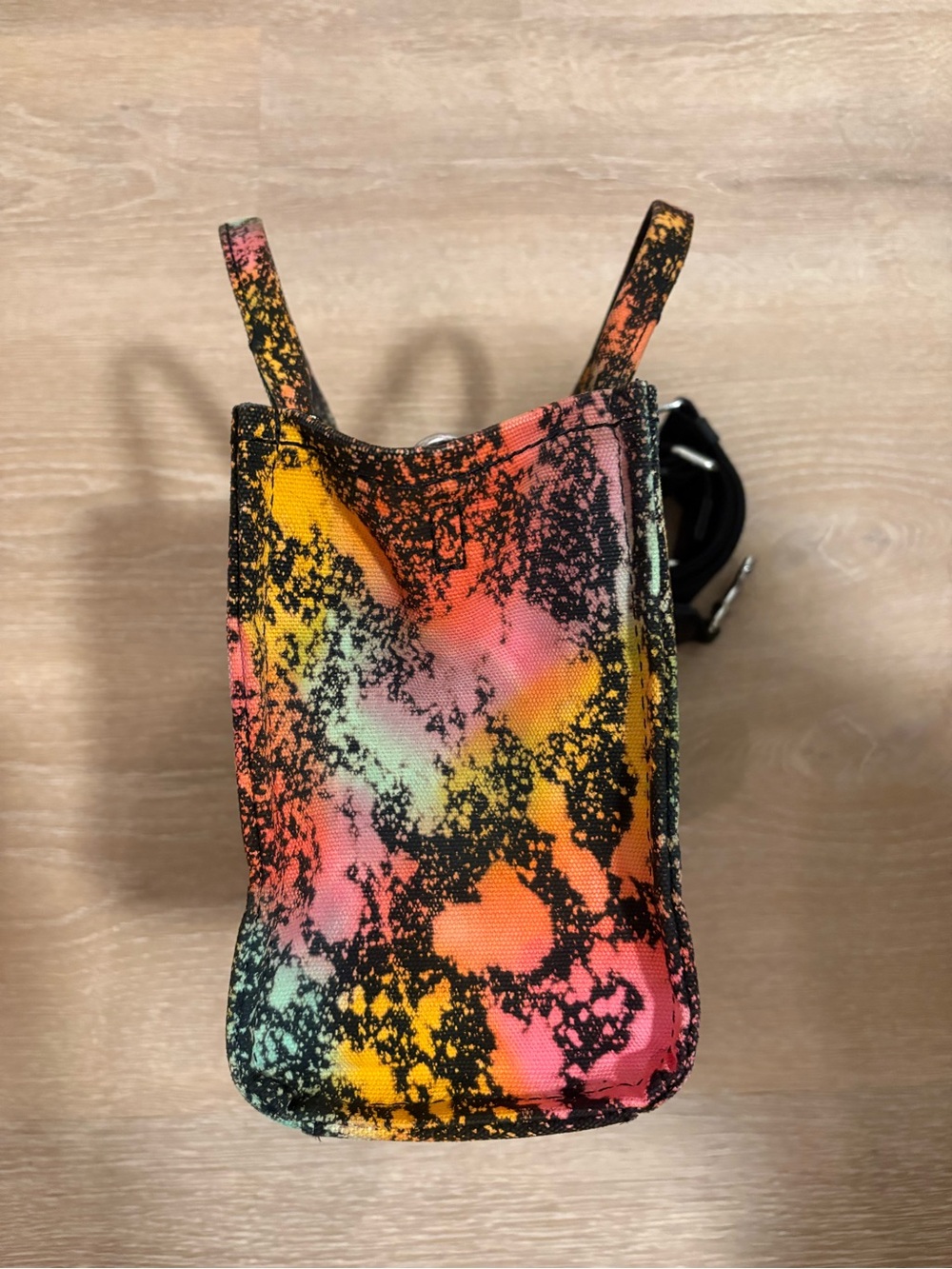 Small Marc Jacobs “Sour Gummy Worm Splatter” 🐛 The Tote Bag - Picture 4 of 8